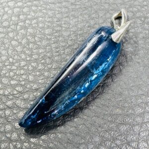 Pendentif Cyanite Bleue