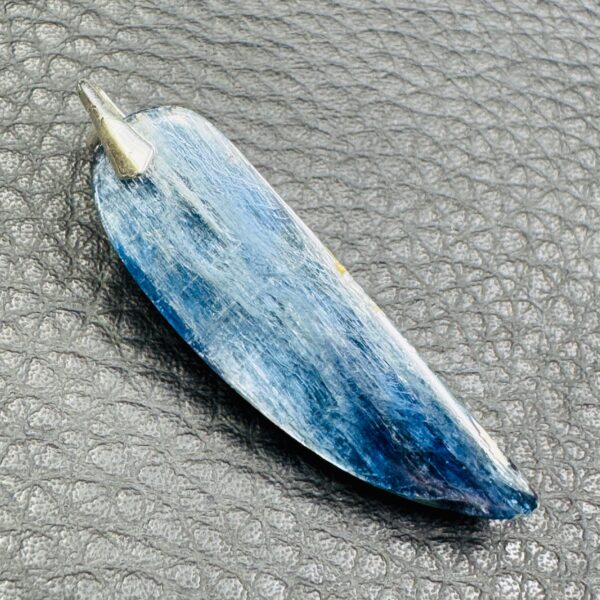 Pendentif Cyanite Bleue du Brésil (réf cy7) – Image 4