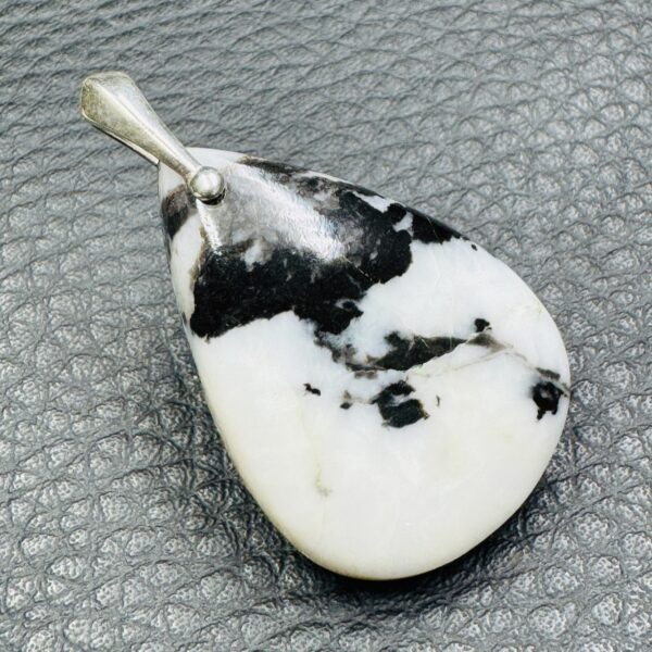 Pendentif en jaspe zèbre de Madagascar (réf jz7) – Image 2