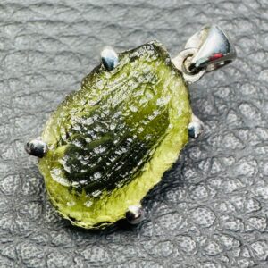 Pendentif Moldavite