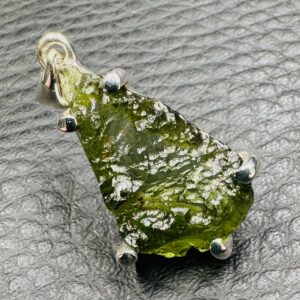Pendentif Moldavite