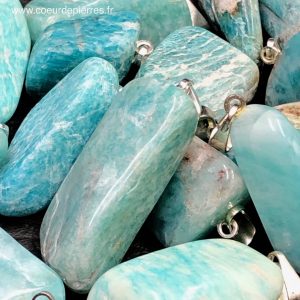 Pendentif amazonite de Madagascar « pierres roulées »