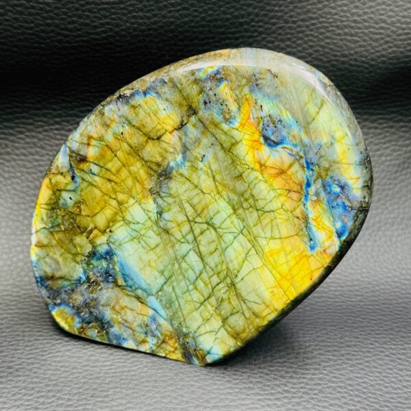 Labradorite Verte de Madagascar "bloc poli" (réf blp75) – Image 3
