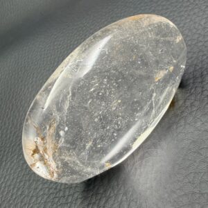 Galet en Cristal de Roche