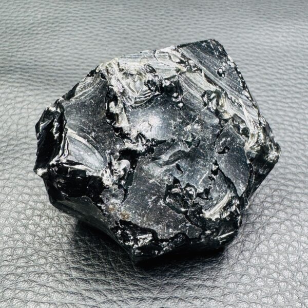 Obsidienne Noire brute "larme d'apache" du Mexique (réf ob5) – Image 4
