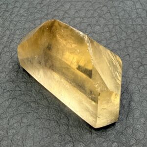 Prisme de Citrine
