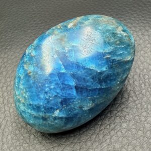 Galet Apatite Bleue