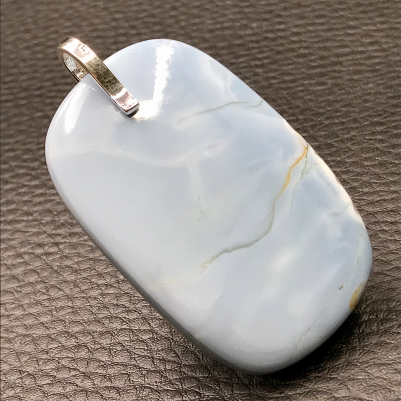 Pendentif en opale Owyhee des USA de 98 carats “grand modèle” (réf pow4)