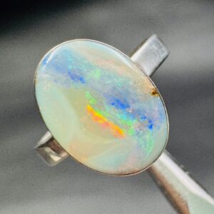 Bague avec opale Boulder