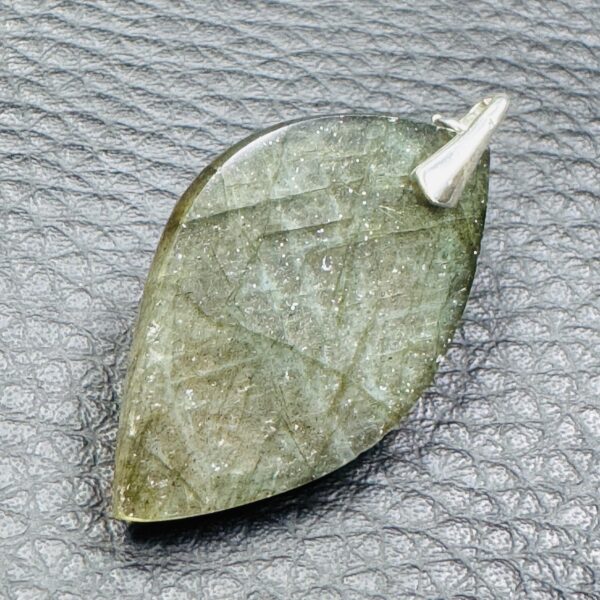 Pendentif en Labradorite Verte (réf lve93) – Image 4
