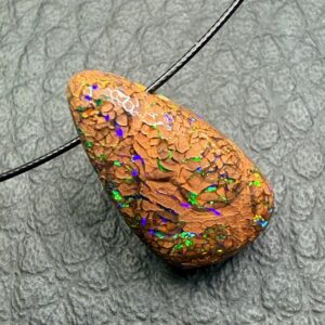 Pendentif en Opale Boulder