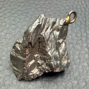 Pendentif en Météorite
