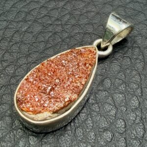 Pendentif Vanadinite