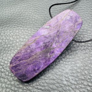 Pendentif en Purpurite