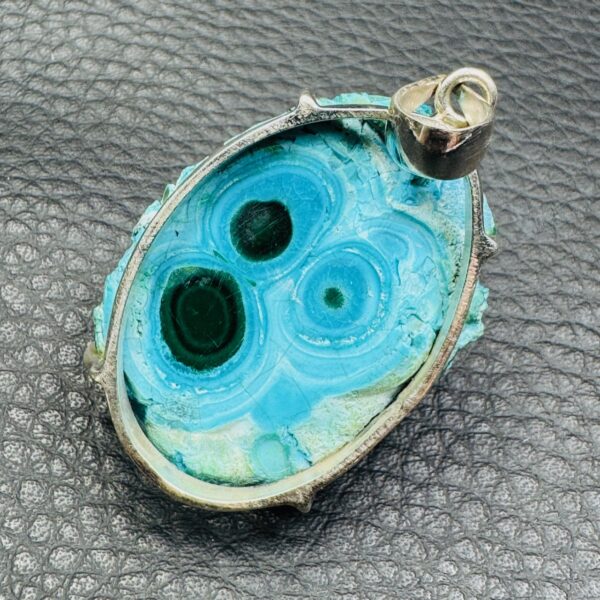 Pendentif en chrysocolle et malachite du Congo (réf c20) – Image 4