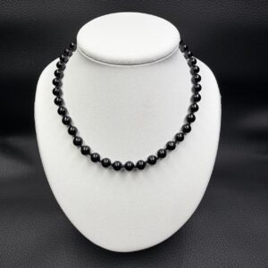 Collier en Spinelle Noir