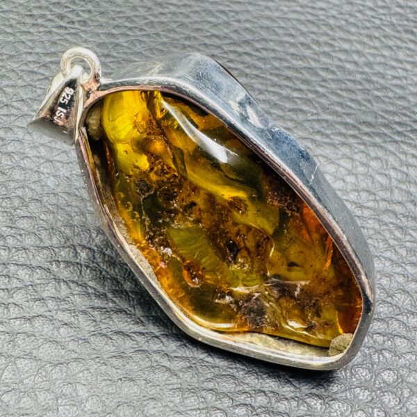 Pendentif en Ambre de la Mer Baltique (réf pa26) – Image 3