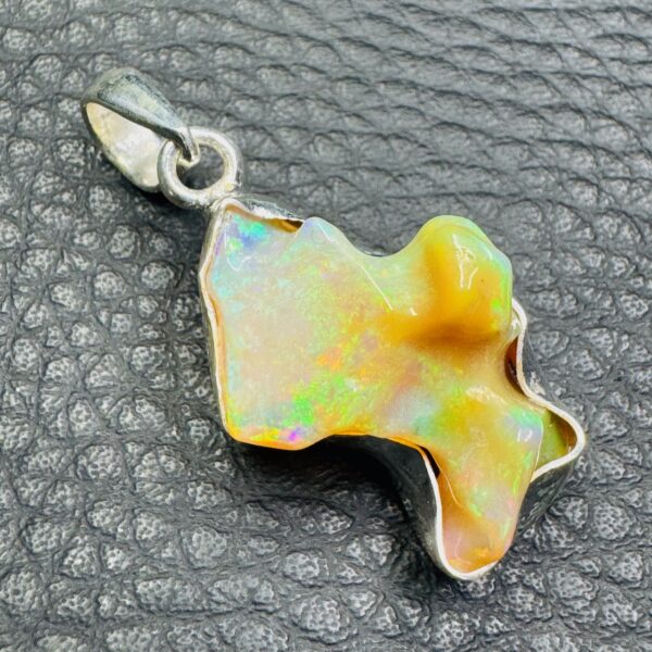 Pendentif en opale Welo d’Ethiopie (réf poe10) – Image 2