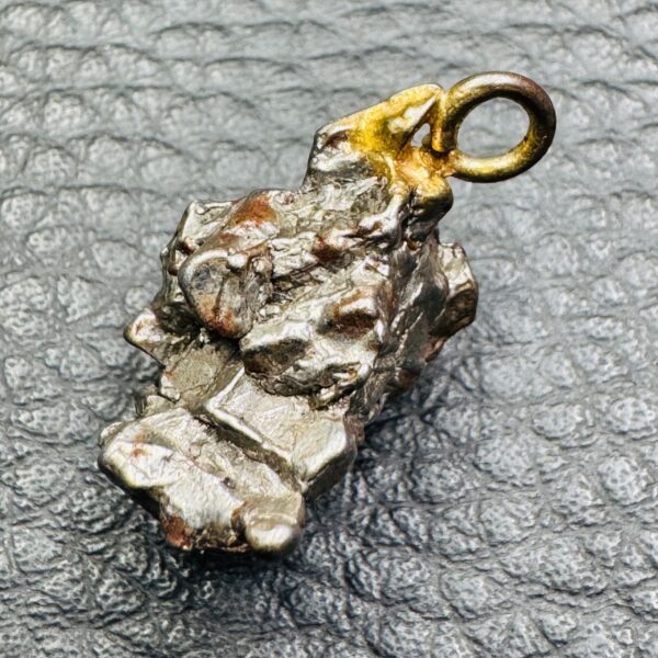 Pendentif en Météorite Campo Del cielo d’Argentine (pmt5) – Image 3