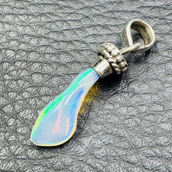 Pendentif en Opale de Welo d’Ethiopie (réf poe3) – Image 4