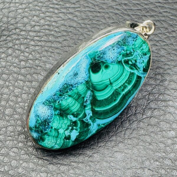 Pendentif en chrysocolle du Congo (réf c8) – Image 3