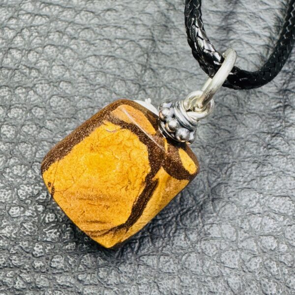 Pendentif en Opale Boulder d’Australie de 19 carats (réf po37) – Image 4
