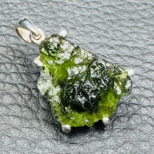 Pendentif Moldavite