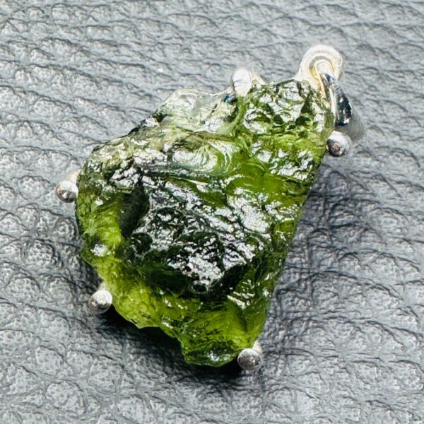 Pendentif Moldavite «Chlum» de République Tchèque (réf pdm5) – Image 2