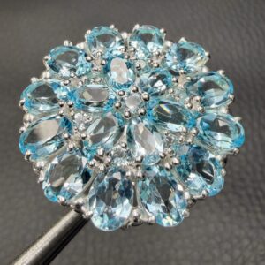 Bague Fleur en Topaze Bleue