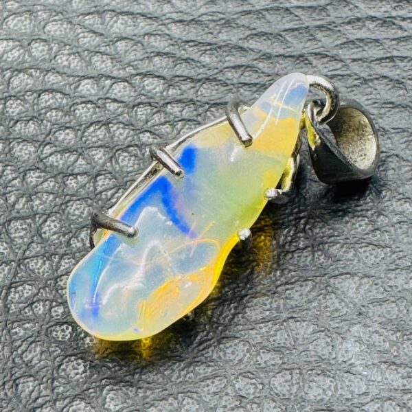 Pendentif en Opale Welo d’Ethiopie (réf poe9) – Image 2