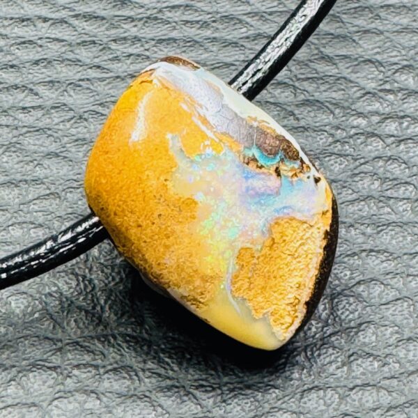 Pendentif en Opale Boulder d’Australie de 24 carats (réf po6) – Image 3