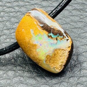 Pendentif en Opale Boulder