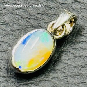 Pendentif en opale Welo
