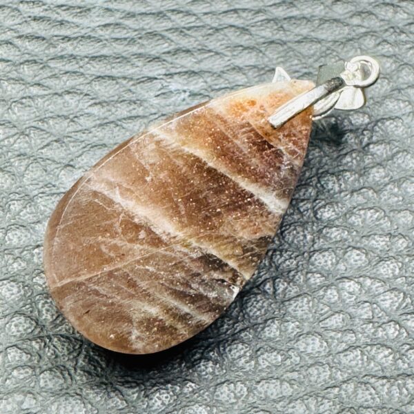 Pendentif en Pierre Soleil Noire de Tasmanie (réf ps6) – Image 3