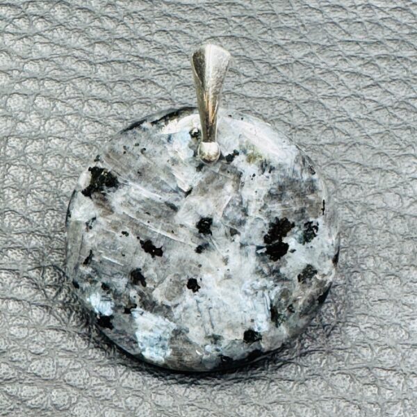 Pendentif en Larvikite