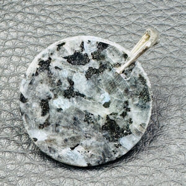 Pendentif en Larvikite de Norvége (réf plv5) – Image 2