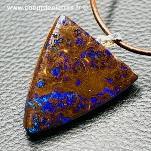 Pendentif en opale boulder d’Australie de 84,5 carats (réf po9)