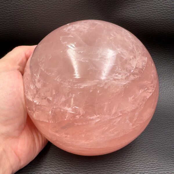 Sphère en Quartz Rose de Madagascar 3,200kg (réf sqr4) – Image 4