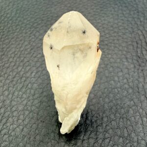 quartz a inclusions de hollandite