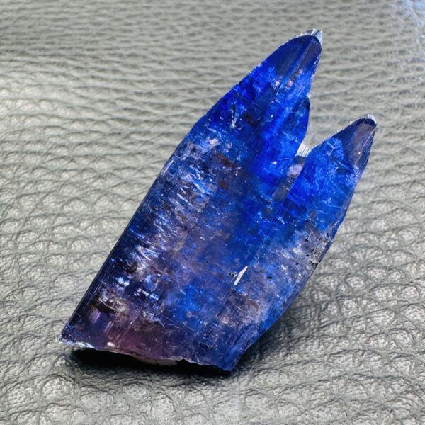 Tanzanite "Cristal" de Tanzanie (réf taz8) – Image 4
