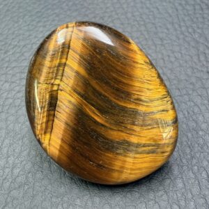 Galet en Oeil de tigre