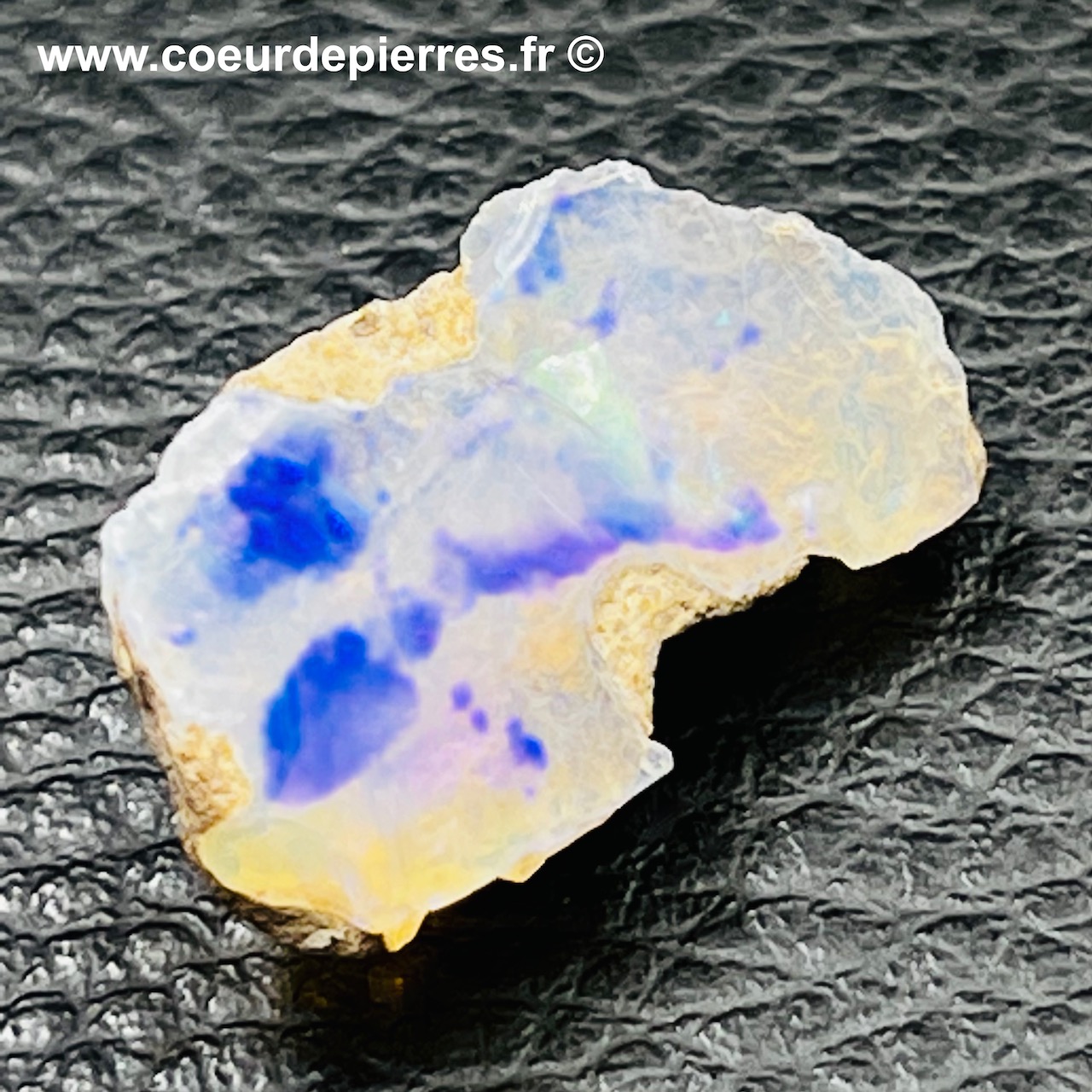 Opale blanche de Welo, Éthiopie de 8 carats (réf oba15)