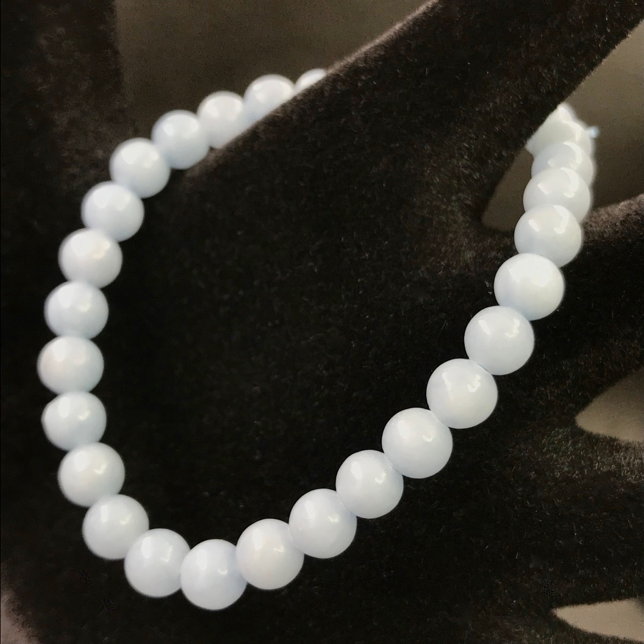 Bracelet en Angélite du Pérou “perles 6mm”
