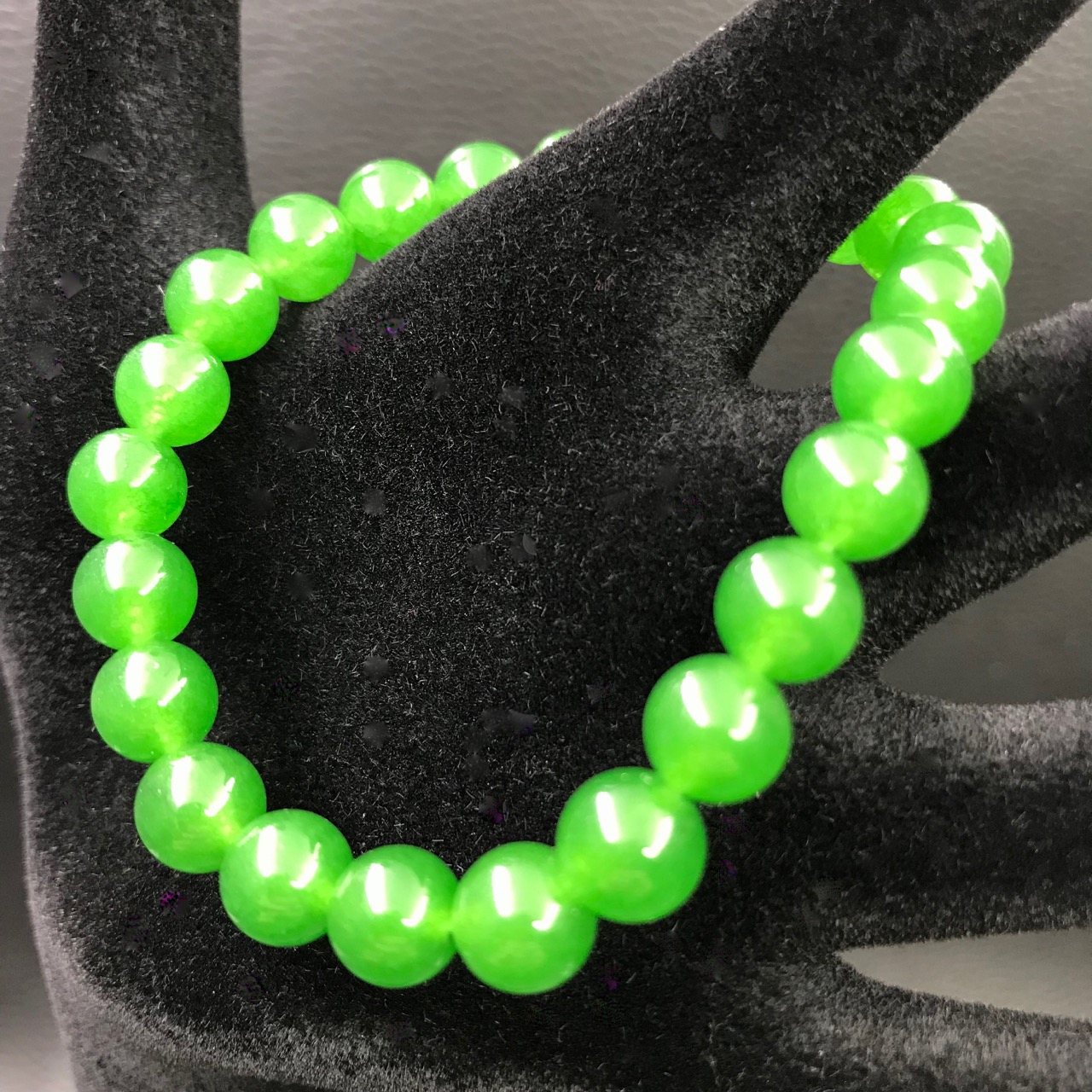 Bracelet en jade néphrite de Chine “perles 8mm”