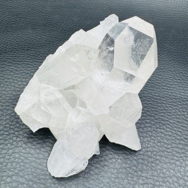 Druse de cristal de roche de Madagascar (réf gq23) – Image 2