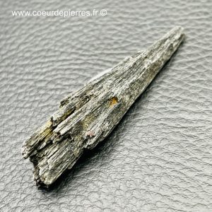 Taramite “disthène” en amas du Brésil (réf tar11)