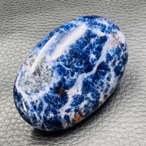 Galet en Sodalite du Pakistan (réf gso4) – Image 2