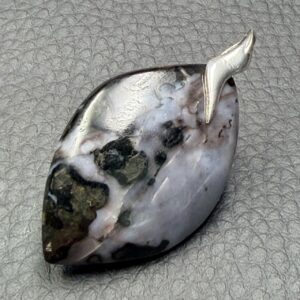pendentif en gabbro
