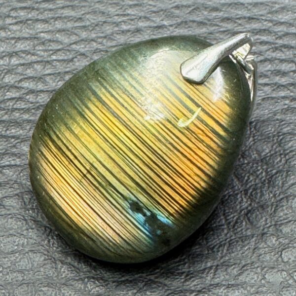 Pendentif en Labradorite Dorée (réf ld1) – Image 2