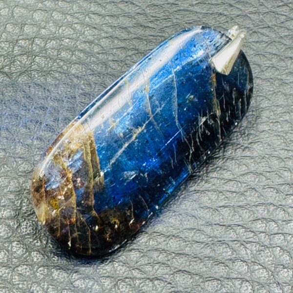 Pendentif cyanite bleue du Brésil (réf cy8) – Image 4